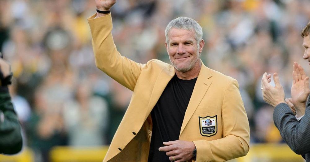 NFL Hall of Fame quarterback Brett Favre says recently diagnosed with Parkinson's disease