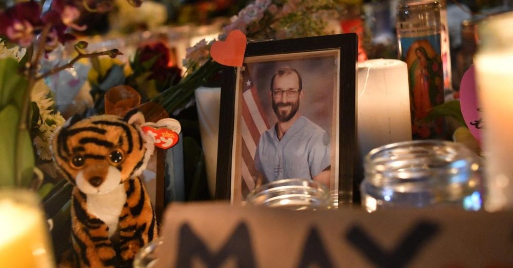 Alex Pretti's rib broke in confrontation with federal agents a week before death: report