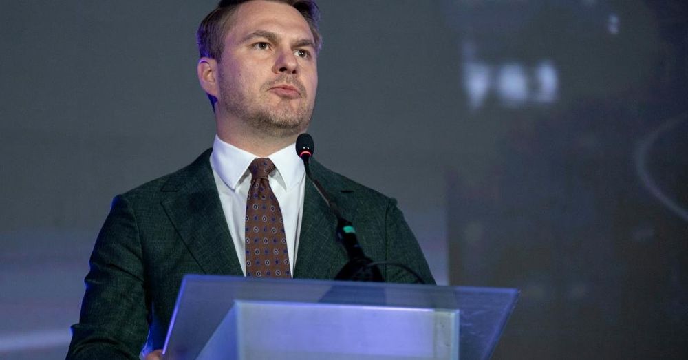 Ukraine's prosecutor general resigns, saying only it's 'a political decision'