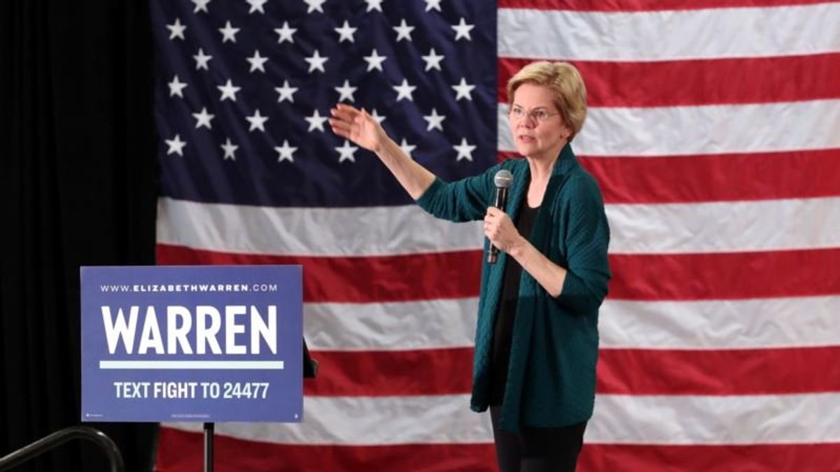 Warren Releases 2018 Tax Return, Reveals $900,000 in Income