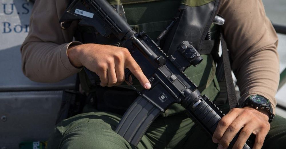 Shooter killed after firing on Border Patrol agents, injuring police officer