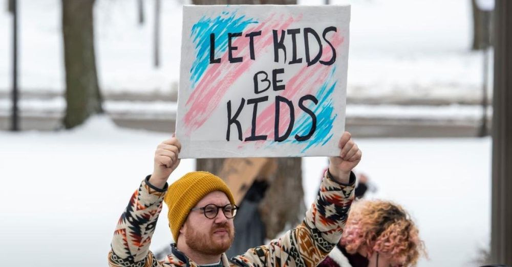 Fed funding of pediatrics group questioned over its gender ideology stance