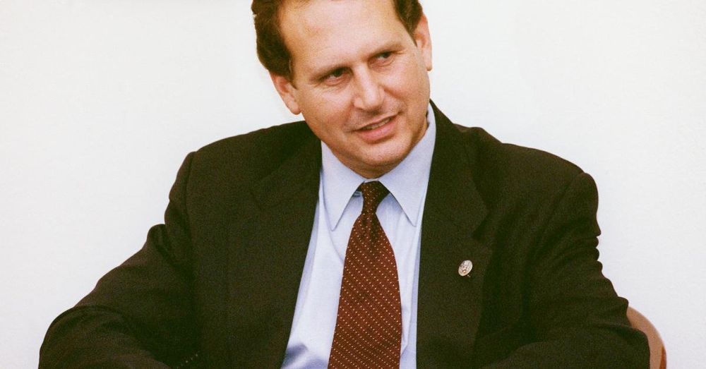 Former Florida GOP Rep. Lincoln Diaz-Balart dies at age 70