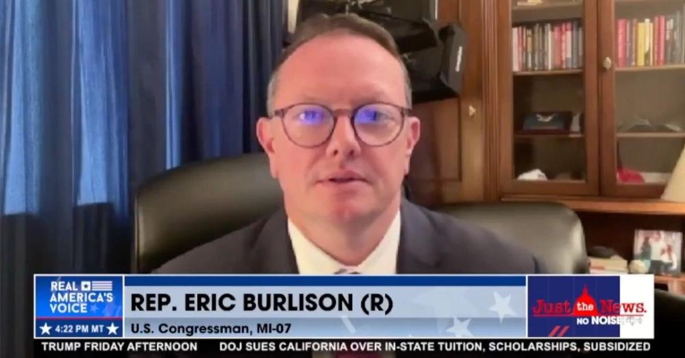 Lawmaker wants feds to probe research contractors for physical evidence of UFOs