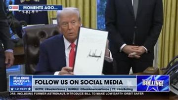 TRUMP SIGNS EOS IN OVAL OFFICE