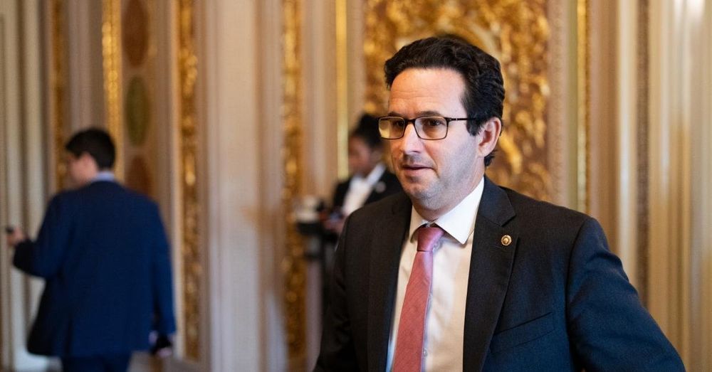 Hawaii's Brian Schatz locks in support to replace Durbin as Senate minority whip in 2027