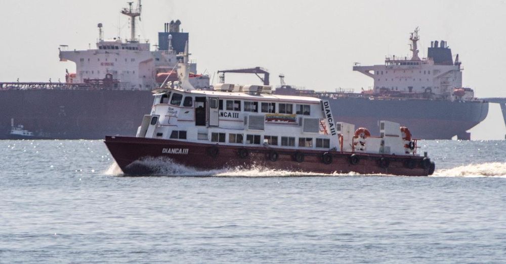 As Trump blockades Venezuelan oil, research shows that exports have far-reaching economic impacts