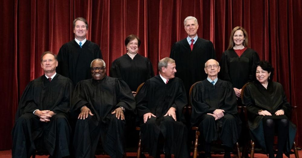 Dems turn to Supreme Court to curb Trump's tariff power