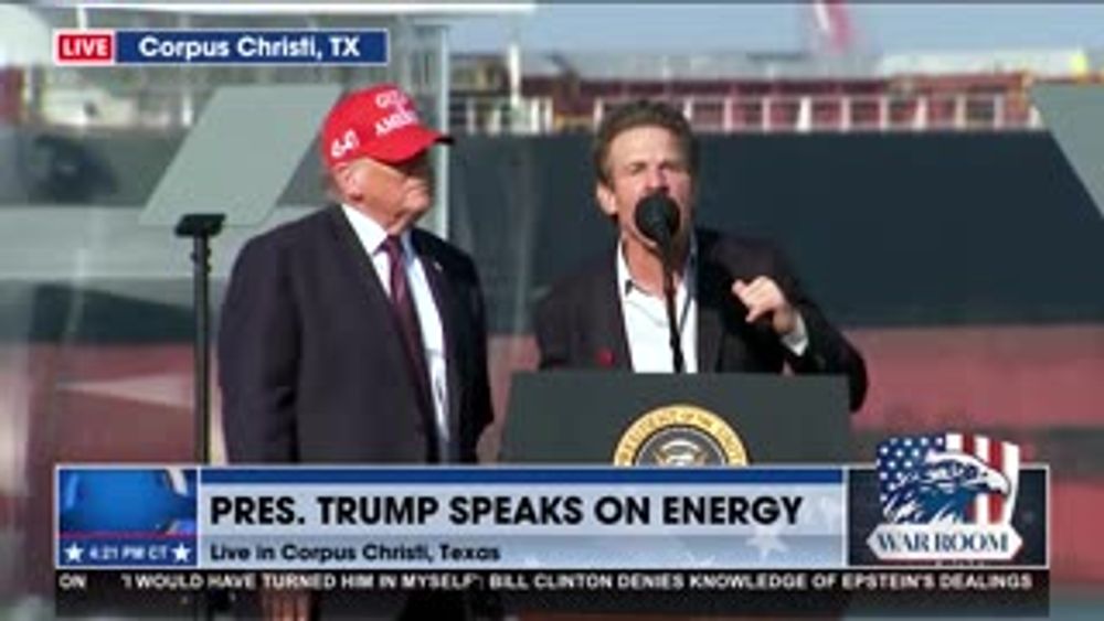 DENNIS QUAID IN CORPUS CHRISTI