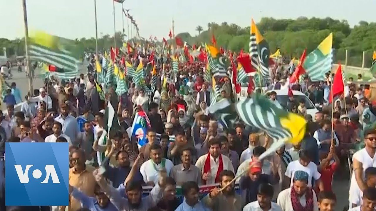 Thousands Protest in Pakistan in Support of Kashmir