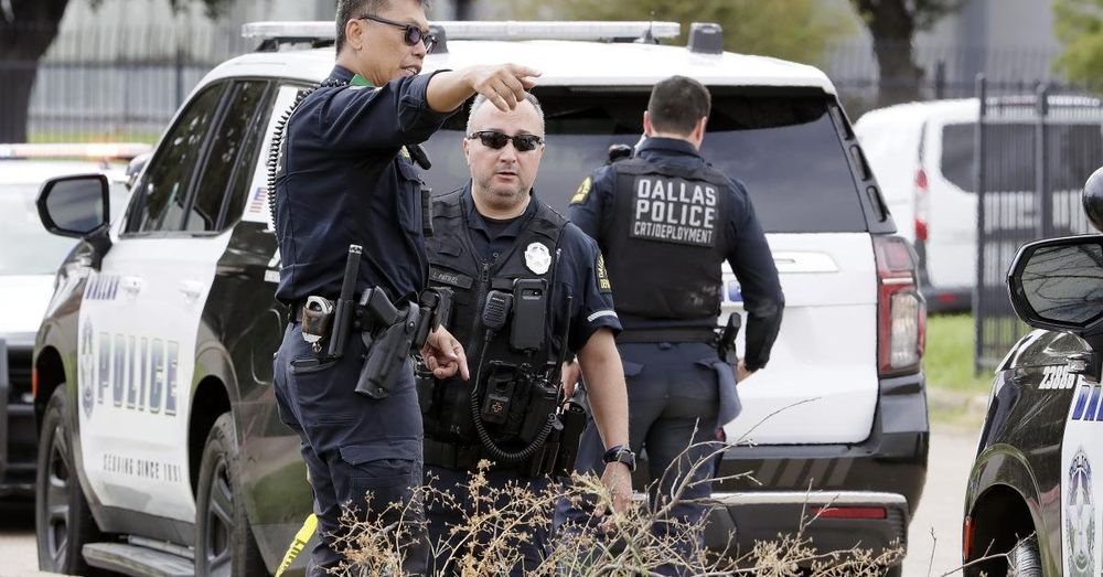 Second of three detainees shot at Dallas ICE facility has died: report