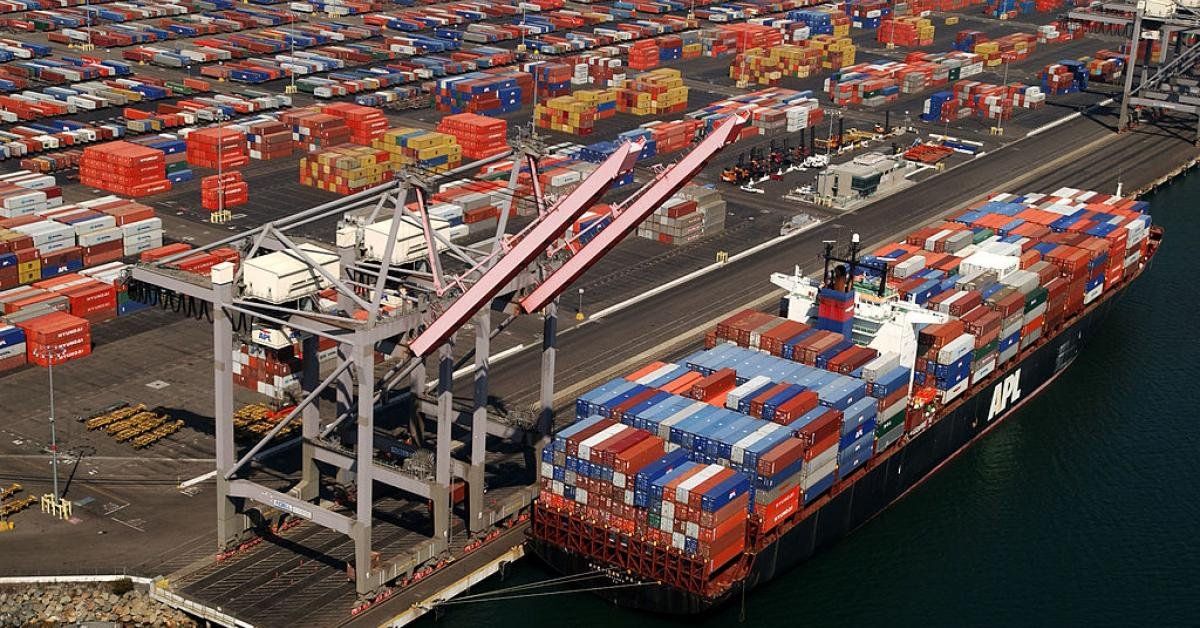 U.S. trade deficit surges to record high of nearly $950 billion - Real America's Voice News