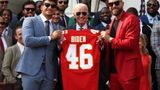 Patrick Mahomes pulls Travis Kelce away from White House podium during Chiefs' visit