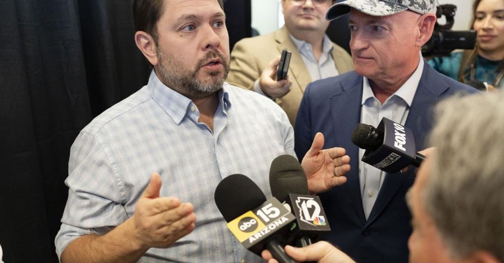 Arizona Democratic senators clash with House Speaker Johnson over over shutdown, Epstein