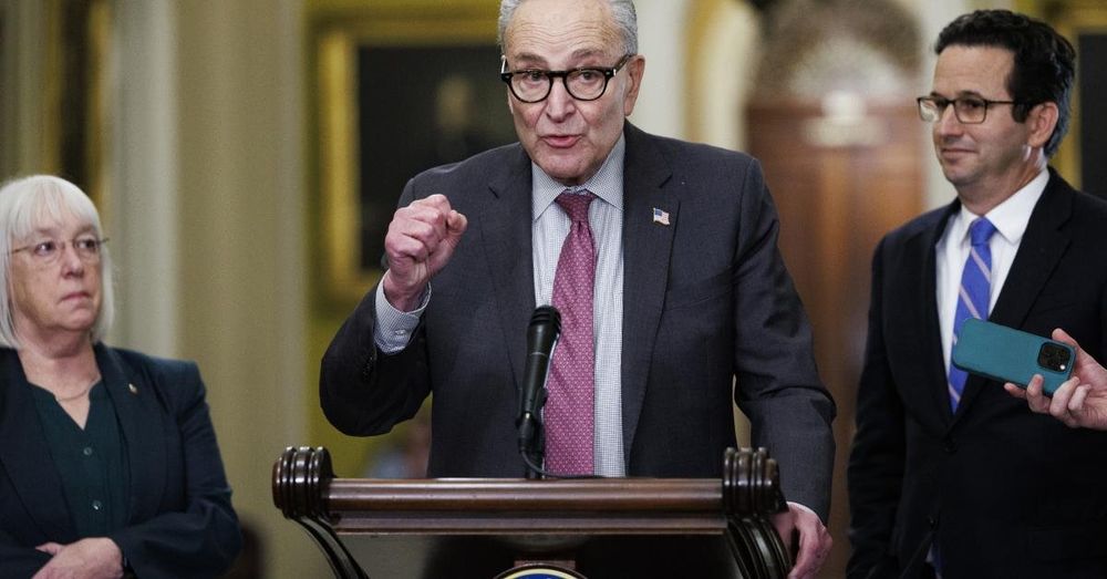 Schumer declines to reveal whether he voted for Mamdani or Cuomo in NYC mayoral race