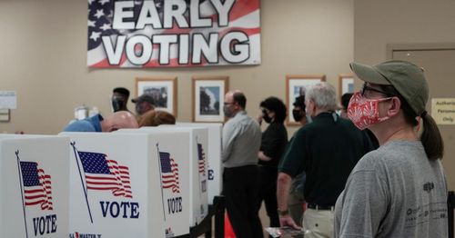 More than 1 in 8 registered Illinois voters cast early ballots