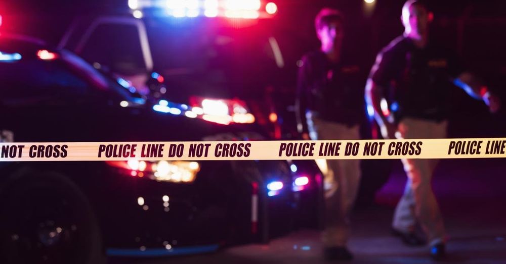 FBI agents fatally shoot man holding hostages in Bakersfield, California office building
