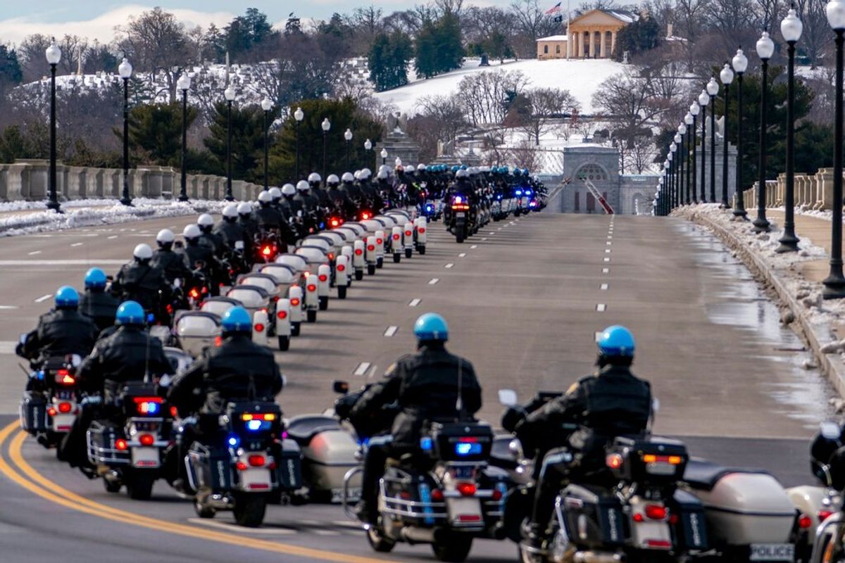 Police Officer Fatally Injured in Capitol Riot Memorialized