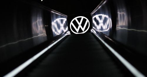 Volkswagon issues recall for 208,000 SUVs that risk losing steering control over bolt issue