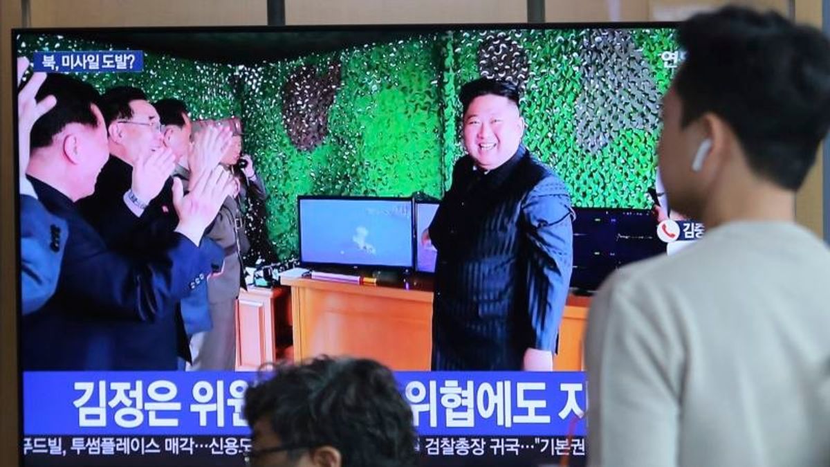 Politico: Trump Downplays N. Korea Missile Launches