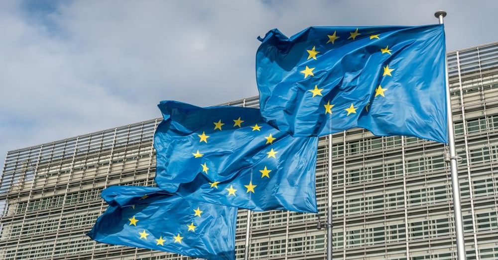 EU delays retaliatory tariffs on US products amid trade negotiations