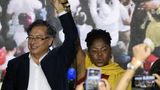 Colombia announces six-month ceasefire to negotiate with five armed groups