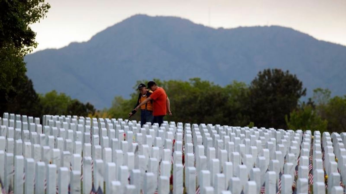 US Honors Its War Dead on Memorial Day