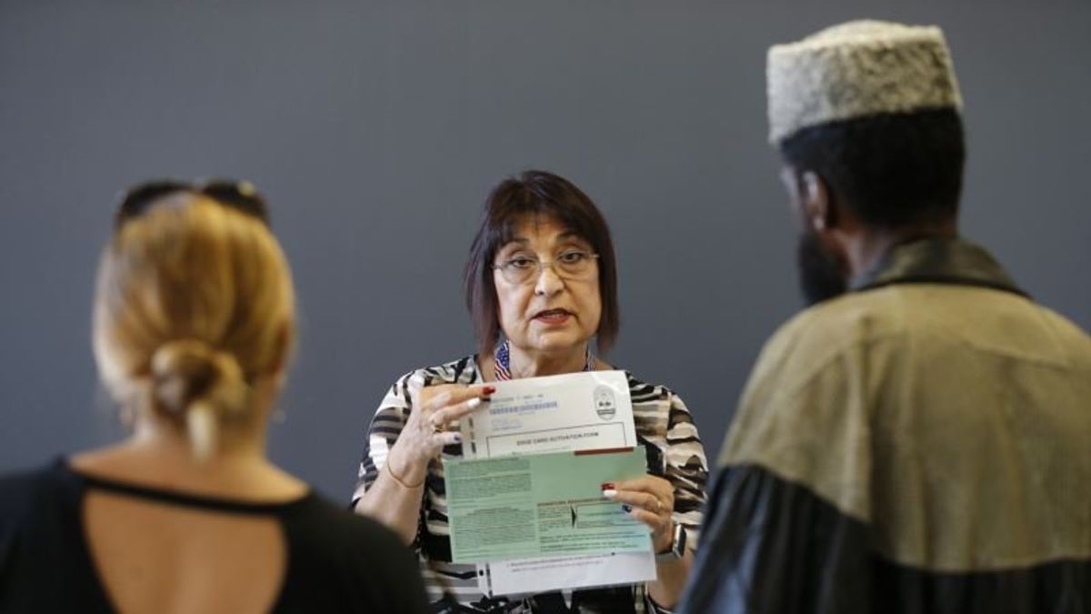 Official Hopes Staffing Boost Deters Arizona Voting Problems