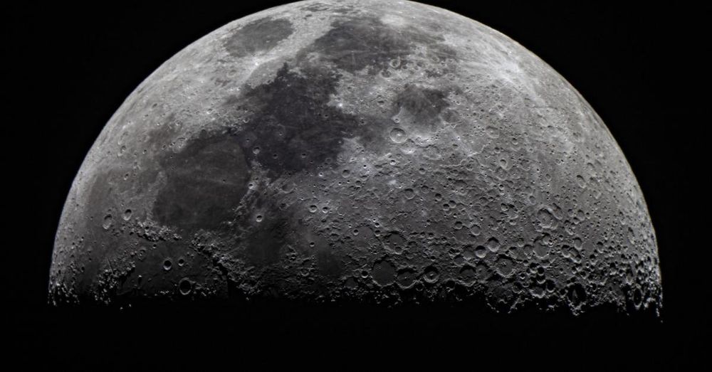 NASA changes plans, will build $20 billion base on the Moon
